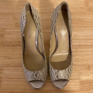 Beautiful Enzo Angiolini Size 9 Silver Heels